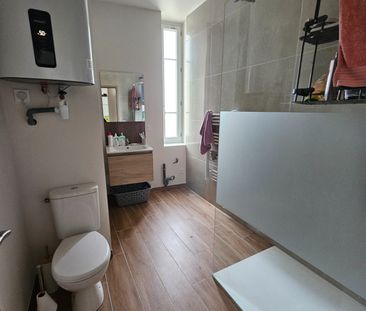 Location Appartement 2 pièces 33m² BOURG DE PEAGE 26300 - Photo 2