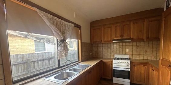 Large Family Home - Photo 3