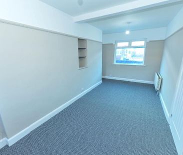 14 Strandburn Drive, Belfast, BT4 1NA - Photo 1