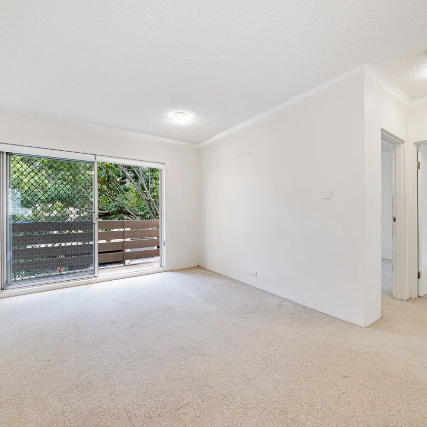 Updated Two Bedroom Apartment in Well-Connected Lane Cove Location - Photo 1