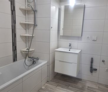 Location Appartement 63m² - Photo 3