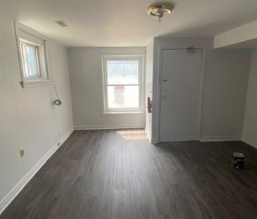 156 Dunlop St, #1 Barrie | $1250 per month | Utilities Included - Photo 3