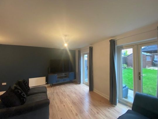 3 bedroom townhouse to rent - Photo 1