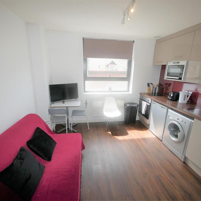 1 bedroom flat to rent - Photo 1