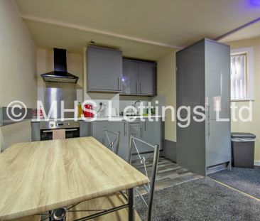 2 Bedroom Flat for rent in Grosvenor Road - Photo 3