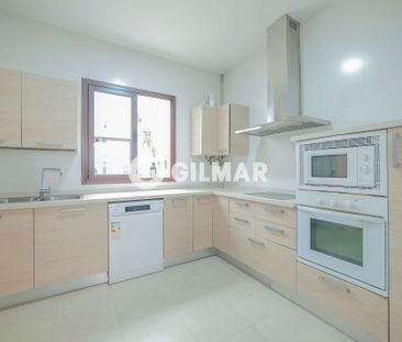 Chalet Independiente en alquiler en Triana (Sevilla) – Sevilla - Foto 1