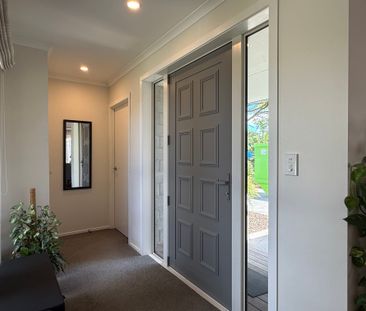 Modern living, country location! - Photo 6