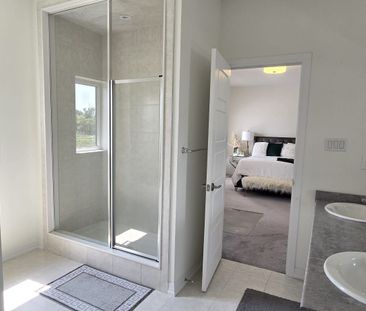 For Lease - 108 Hitchman Street, Brant, Ontario - Photo 2