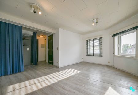 Karaktervolle gezinswoning nabij centrum Kortrijk - Photo 5