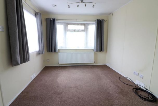 1 Bedroom Park Home To Rent - Photo 1