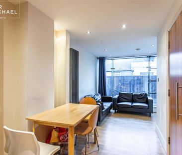 4 bedroom terraced house to rent - Photo 3