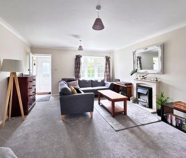 2 bedroom end of terrace house to rent - Photo 2