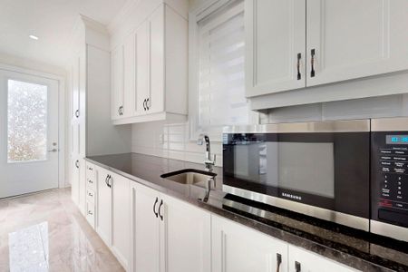 For Lease - 163 Ballantyne Boulevard, Vaughan, Ontario - Photo 3