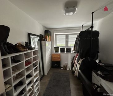 Luxuriöse und moderne 4-Zimmer Wohnung mit Balkon und Landhausküche! - Foto 5