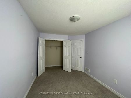 Property For Lease | X8361560 - Photo 5