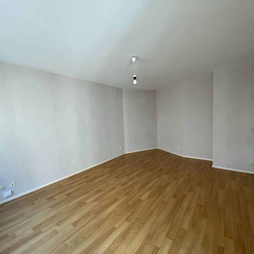 Location Appartement 1 pièce 32m² - Photo 1