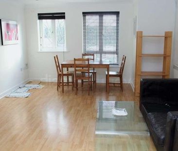 Dominion Close, Hounslow, TW3 - Photo 1