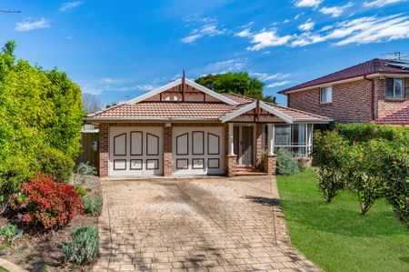 Spacious Family Home in a Prime Location - Photo 3