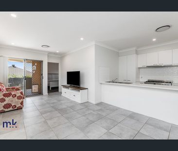 Low Maintenance & Ready Now - Photo 1