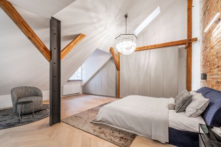 Niepowtarzalny Apartament z poddaszem na Starówce 129.3 m² - Photo 2