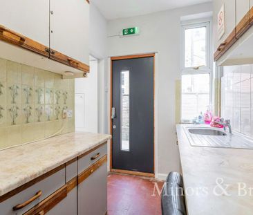1 bedroom in a house share to rent - Photo 5