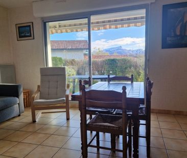 A LOUER - Appartement 2 PIECES 44 m2 - Terrasse et petit jar - Photo 2