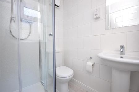 Studio to rent - Photo 4