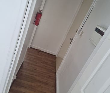 1 Bed Flat, Vivian Place, M14 - Photo 1