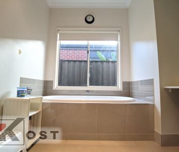 Point Cook - Photo 5