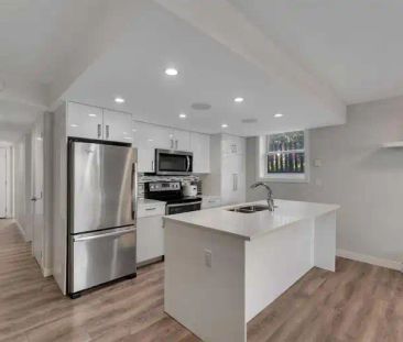 Stylish 2-Bedroom Condo in Trendy Marda Loop – Quiet, Bright & Mode... - Photo 1
