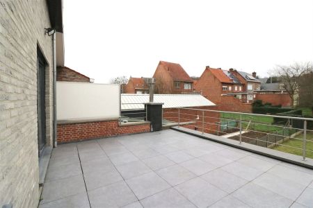 Duplex, 2 slpk. groot terras,n staanplaats, nabij station te Aarschot - Photo 3