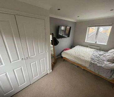 Queen Elizabeth Drive, Taw Hill, SN25 - Photo 4