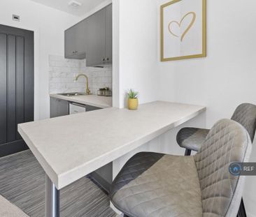 1 bedroom in a house share to rent - Photo 5