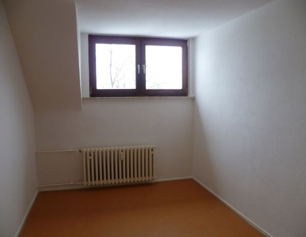 4-Zimmer-Dachgeschosswohnung mit viel Platz in Solms - Foto 1