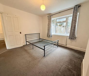 2 bedroom maisonette to rent - Photo 2