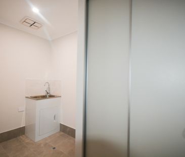 Brand New Four Bedroom Dual Living Property! - Photo 6