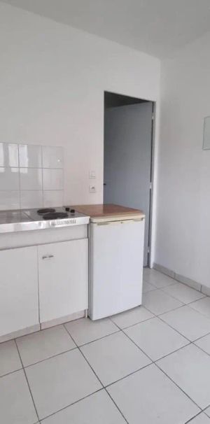 Appartement à louer 1 pièce 10.86m² - Photo 1