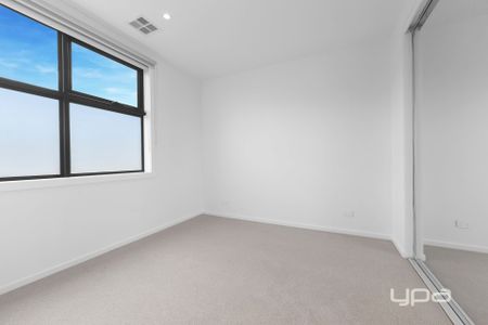 STUNNING BRAND NEW PROPERTY - Photo 3