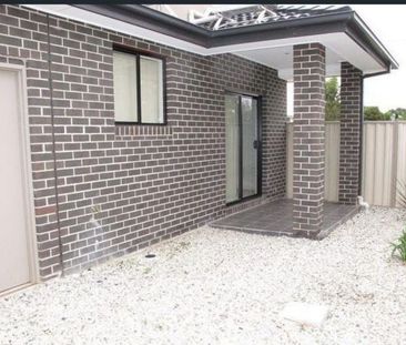 Modern Townhouse - Photo 6