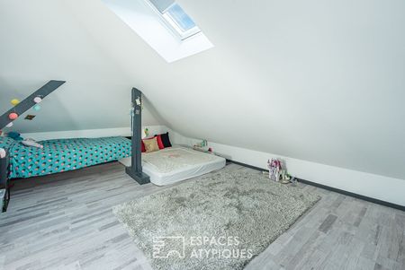 Maison des années 70 rénovée et son jardin - Photo 4