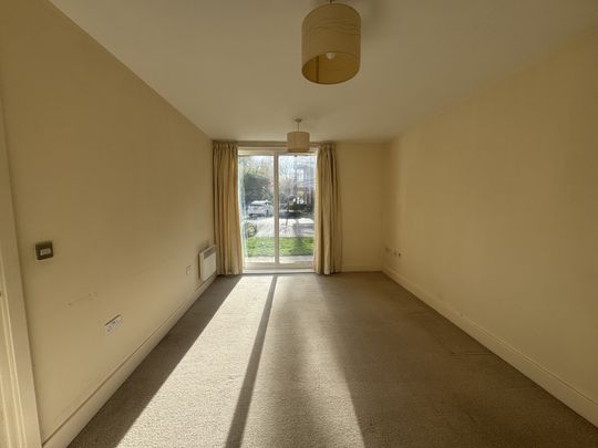 Coxhill Way, Aylesbury - Photo 1