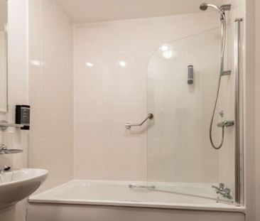1 bedroom flat to rent - Photo 6