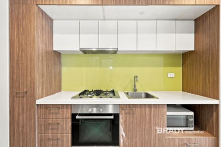 3103/5 Sutherland Street, Melbourne - Photo 4