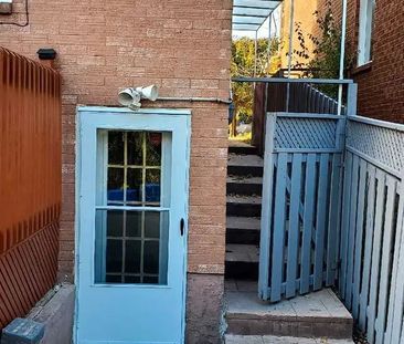 For Lease - 7 Price Street, Richmond Hill, Ontario - Photo 4