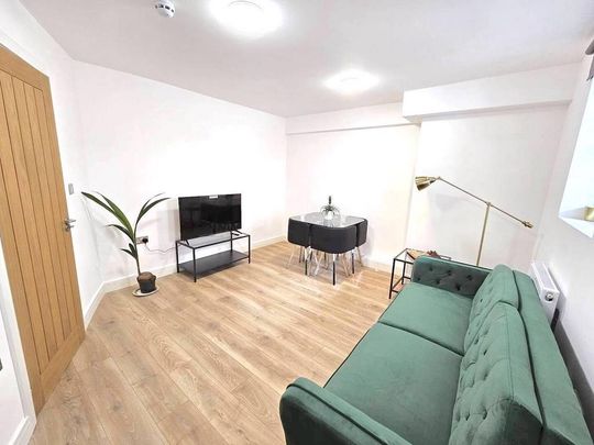 2 bedroom flat to rent - Photo 1