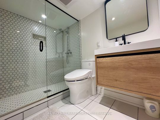 62 Palmerston Avenue #Lower - Photo 1