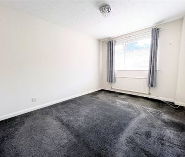 Redhoave Road, Canford Heath, Poole - Photo 4