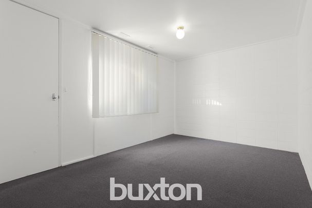 COASTAL COMFORT - 2 BEDROOM LIVING IN CHELSEA - Photo 1