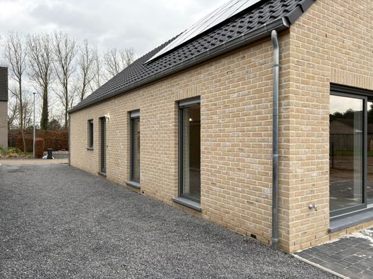 Huis te huur - Photo 1