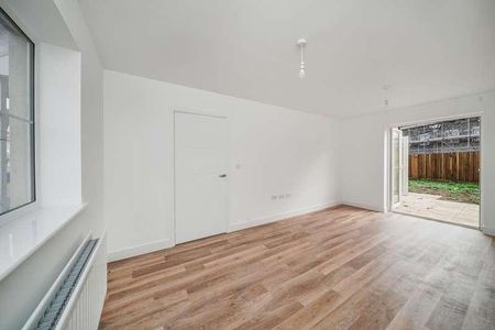 Rowland Way, Exeter, EX2 - Photo 2